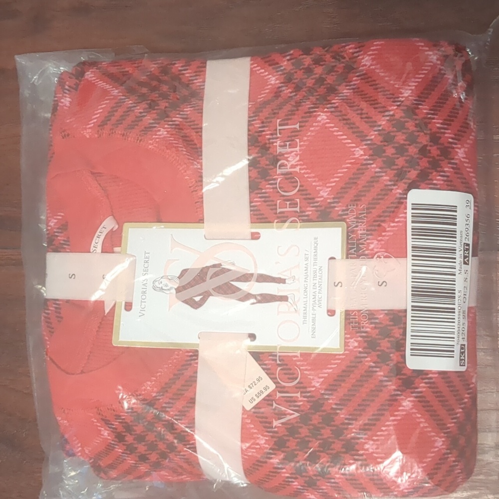 New Victoria's SecretThermal Long Pajama Set - Picture 5 of 6